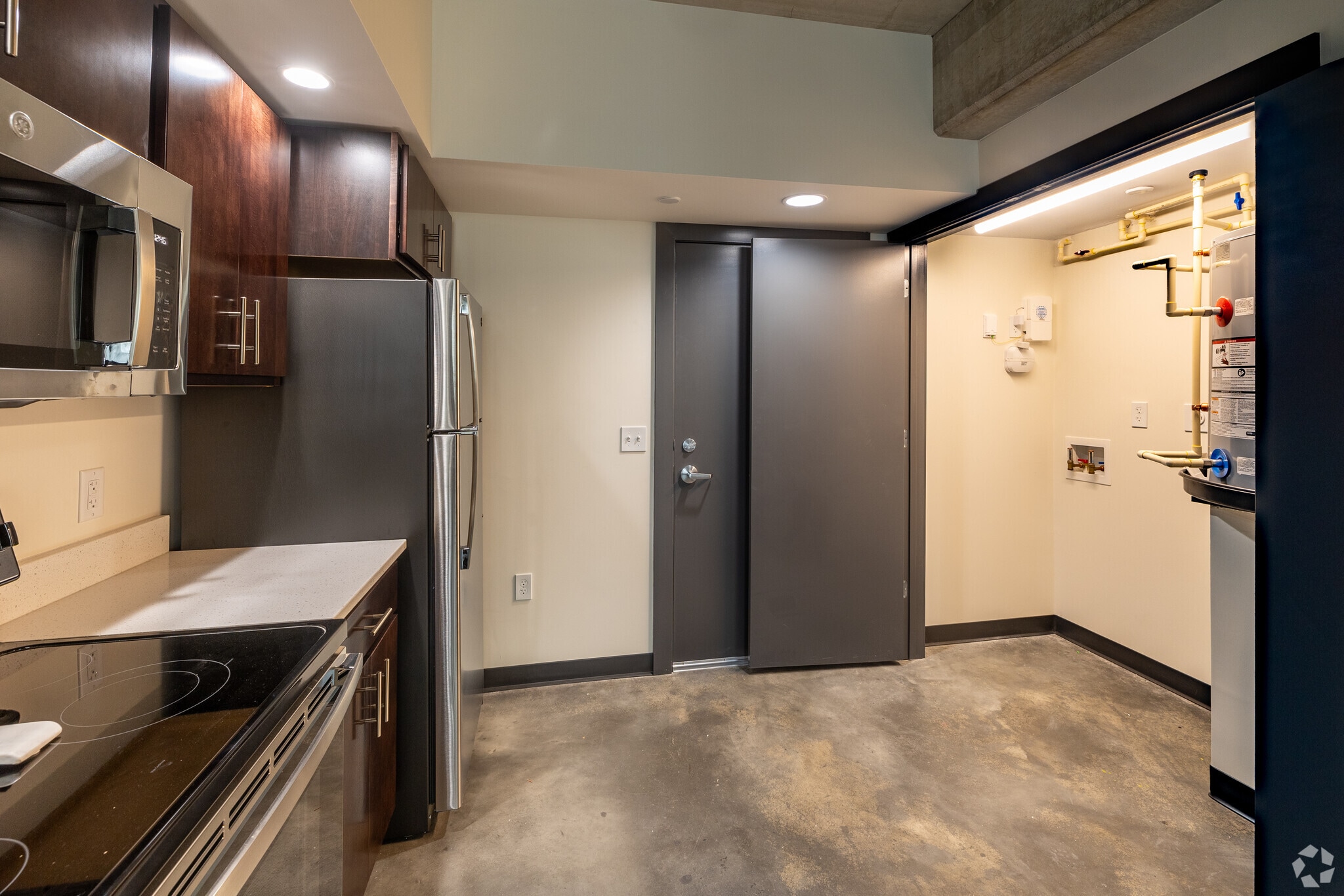 0BR, 1BA - 518SF - The 503
