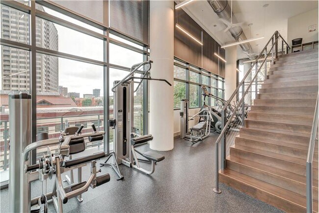 Building Photo - 3201 McKinney Ave