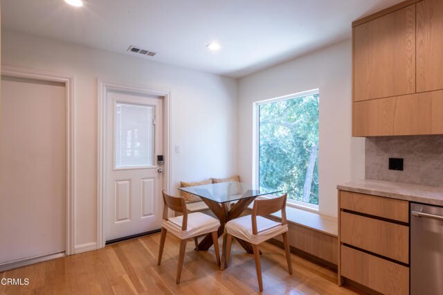 Building Photo - 1483 Arroyo View Dr