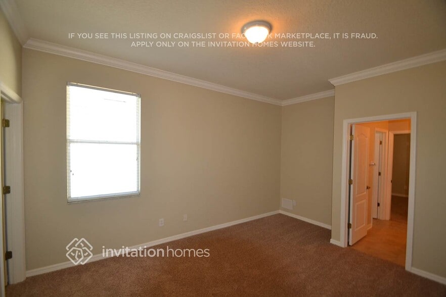 Building Photo - 3410 Eastmonte Dr