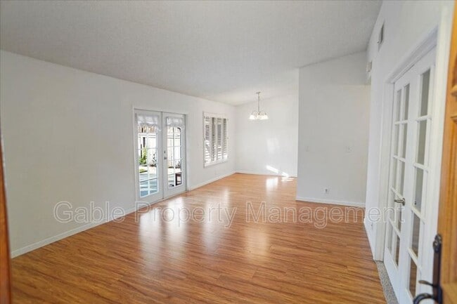 Building Photo - 25649 Almendra Dr