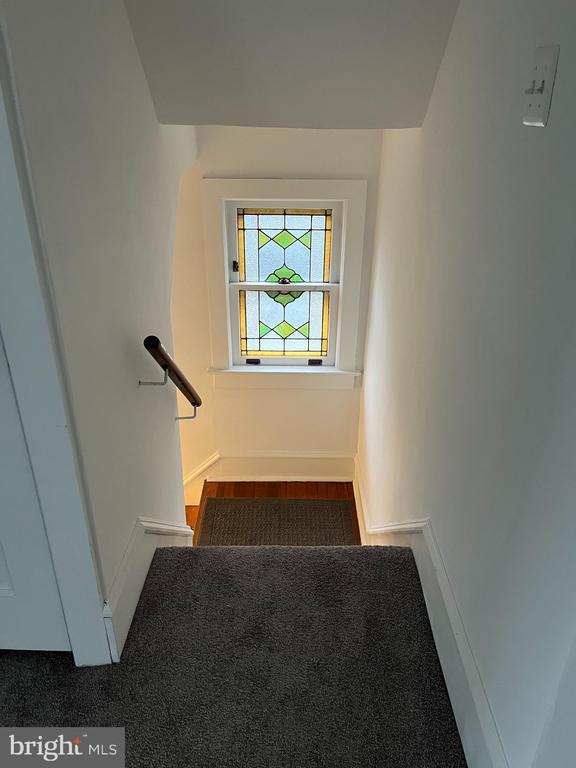 Building Photo - 29 10th Ave