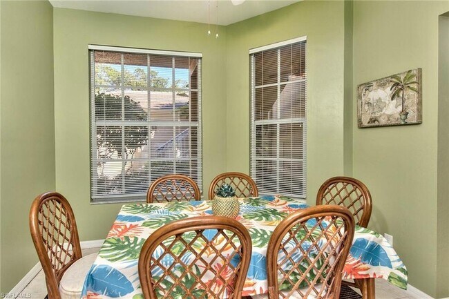 Building Photo - 4200 Sawgrass Point Dr