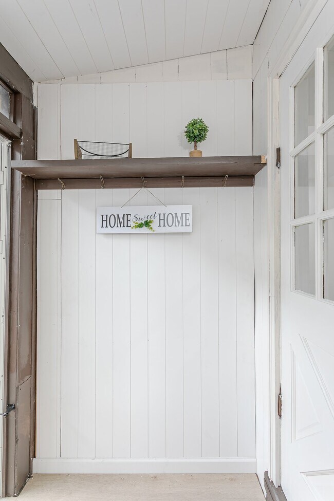 Mud Room (side door entrance) - 270 Benton St