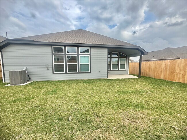 Building Photo - 6123 Severson Lake Ct