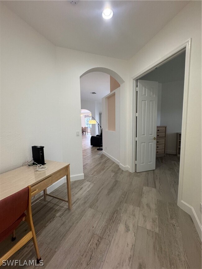 Building Photo - 400 Harvard Ct