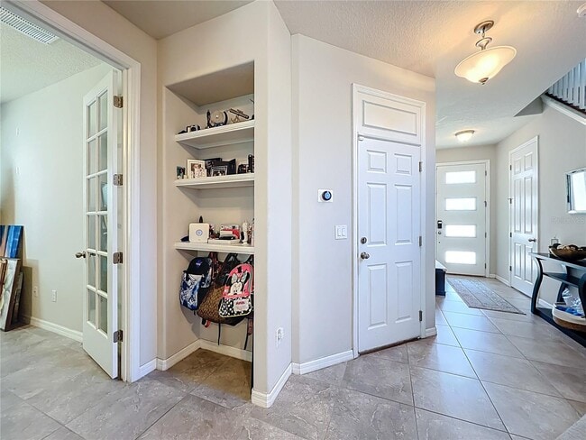 Building Photo - 2381 Rapollo Dr