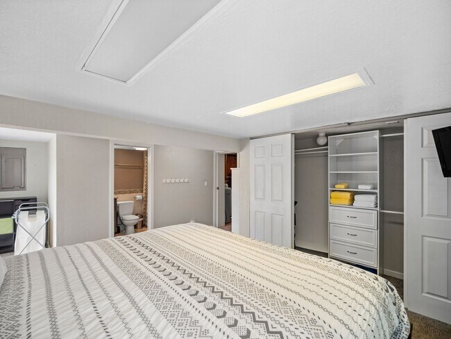 Building Photo - Spacious 2-Bedroom Home with Private Deck,...