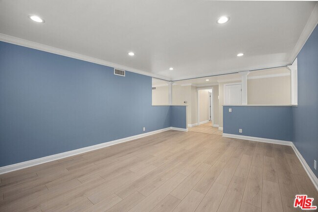 Building Photo - 525 S Cardiff St