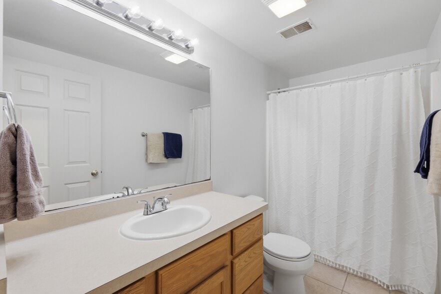 LL Bathroom #3 - 1051 Tamarack Way