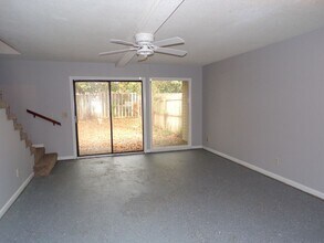 Building Photo - Anthony Circle Townhomes, Enterprise, AL