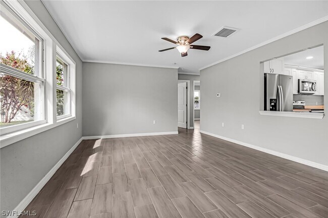 Building Photo - 1152 Harbor Dr
