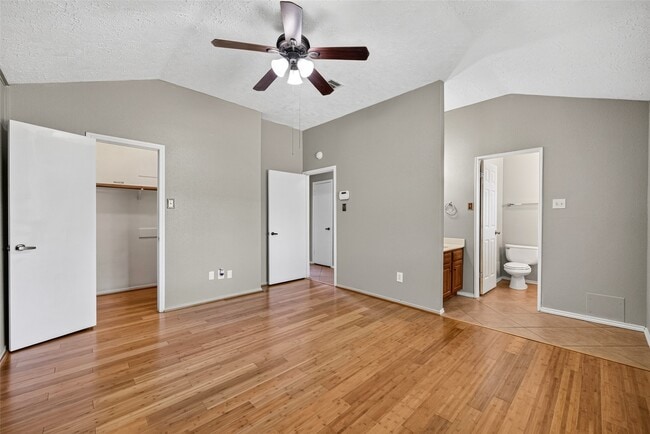 Building Photo - 14002 Kathi Lynn Ln