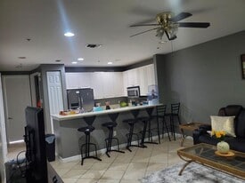 Building Photo - 1317 Piazza Pitti