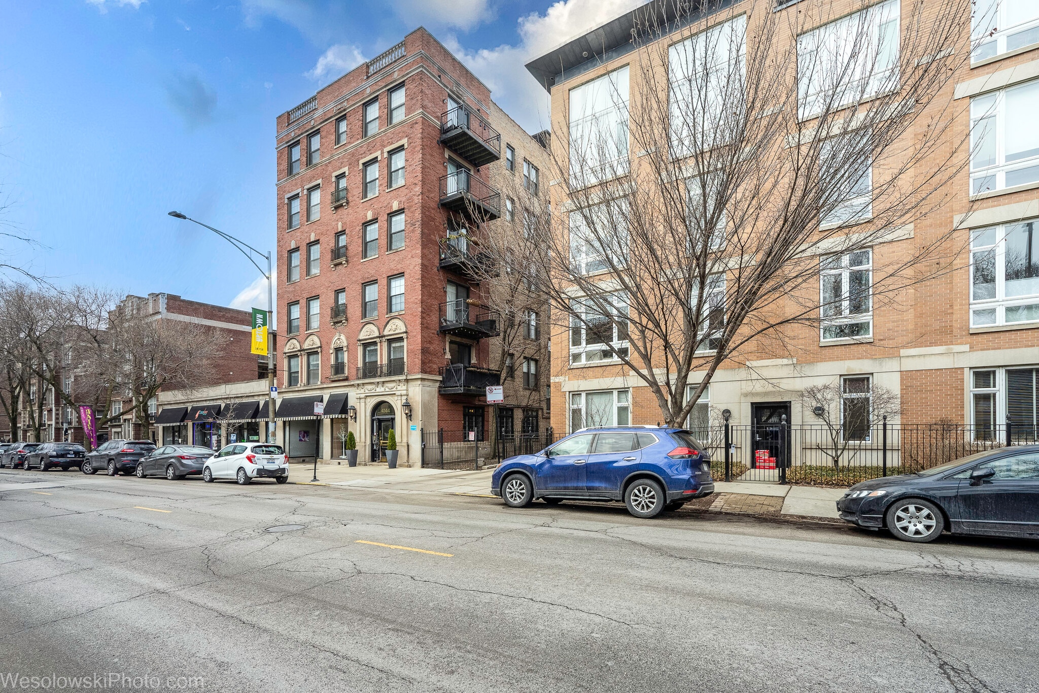 exterior view - 4144 N Sheridan Rd