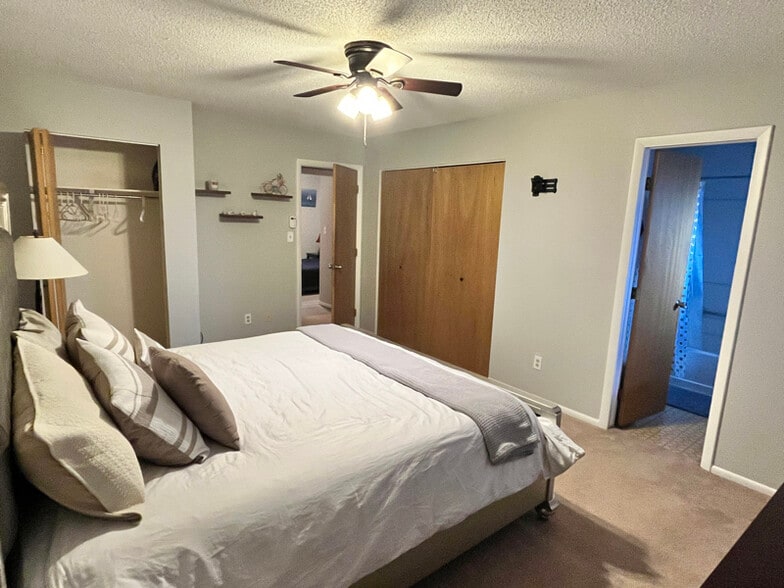 Building Photo - 473 Cottonwood Lake Dr