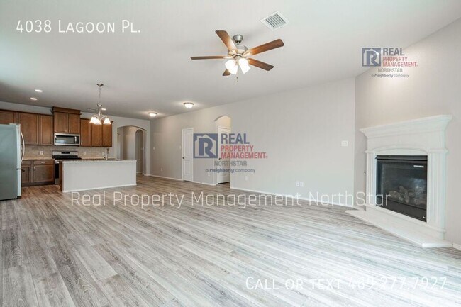 Building Photo - 4038 Lagoon Pl