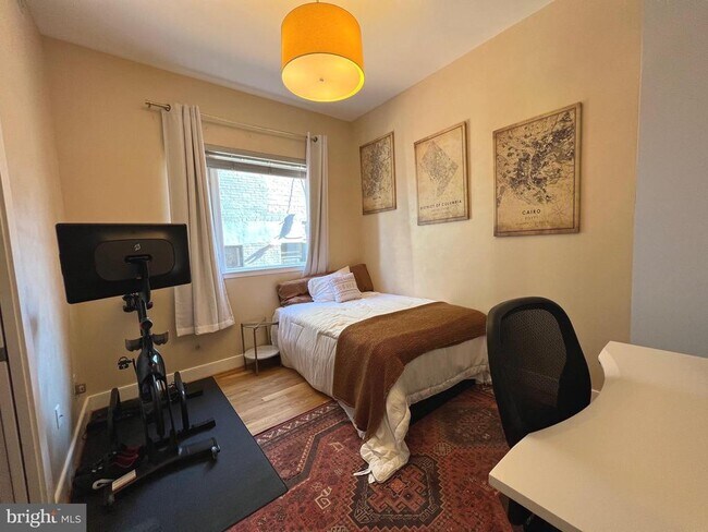 Building Photo - 1209 O St NW