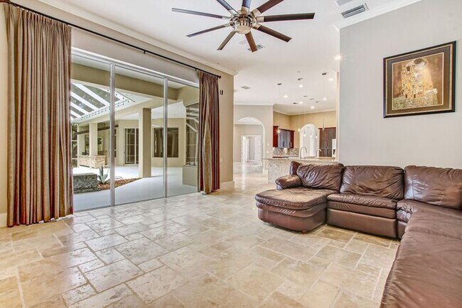 Building Photo - Stunning 5-Bedroom Pool Home on Nearly 2 Acres!