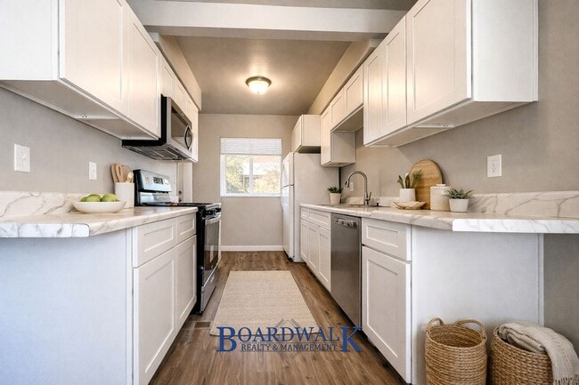 Building Photo - 1327 Illinois Ave