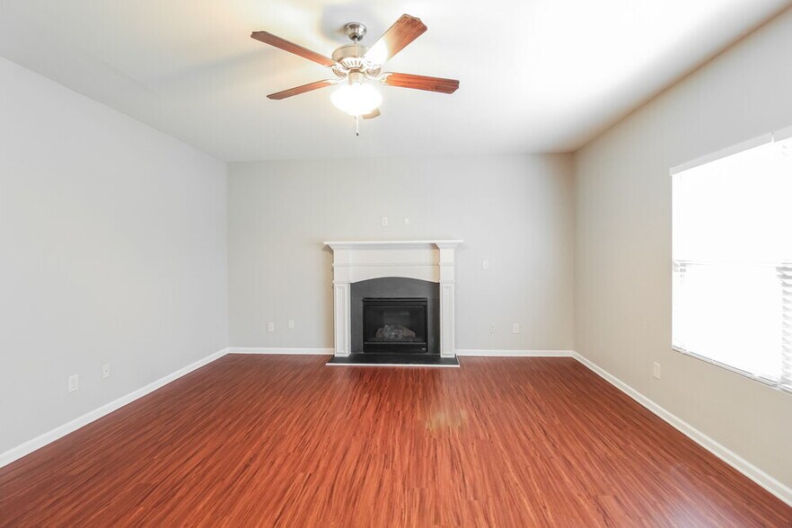 Building Photo - 2087 Juniper Ives Ct SE