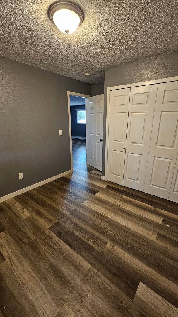 Building Photo - $500 OFF FIRST MONTH |$1313 - 3BR/1BA Pet-Friendly 4Plex near Memorial Park in Colorado Springs