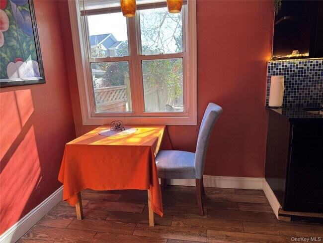 Building Photo - 26 Parkside Dr