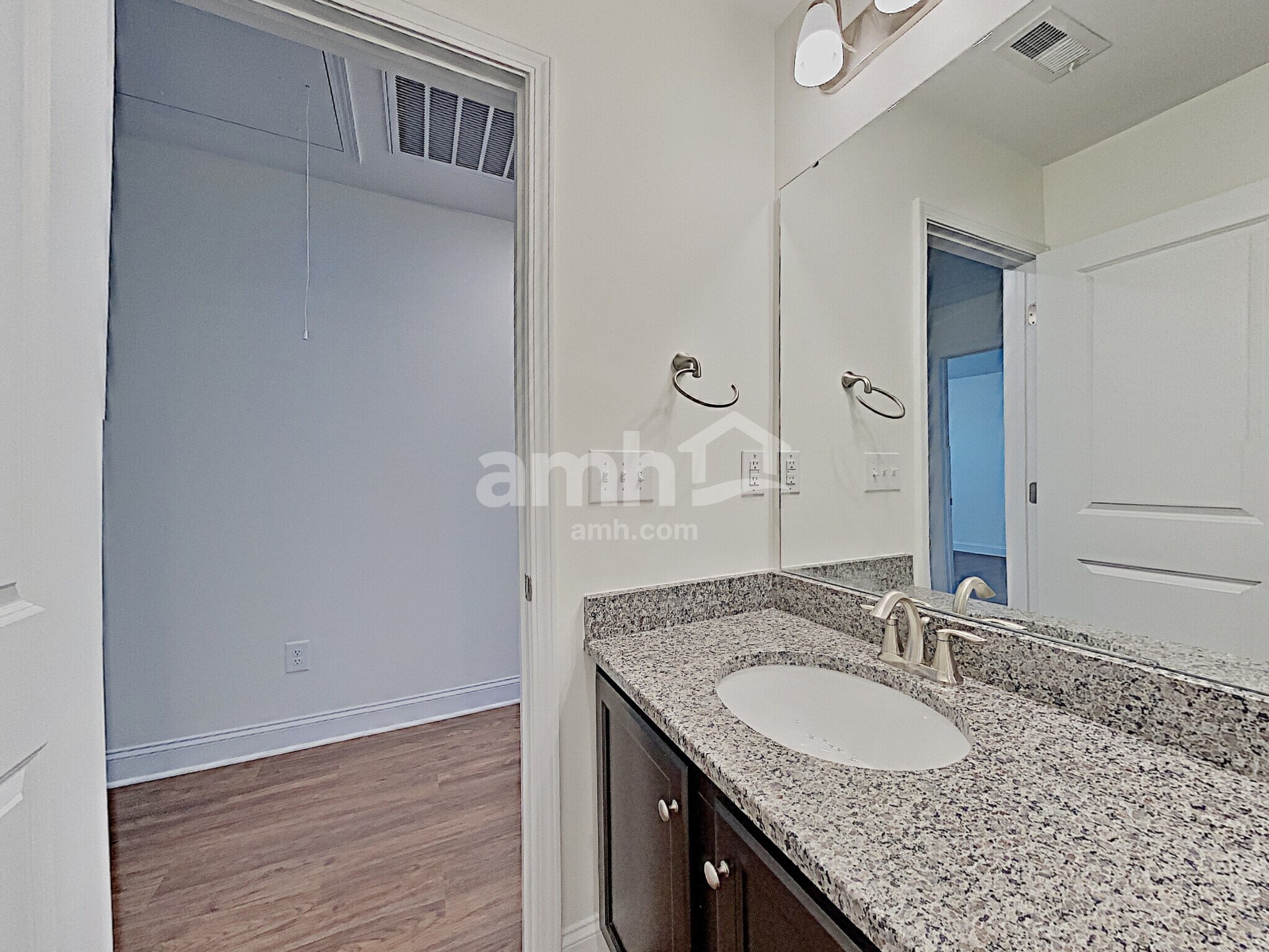 Building Photo - 427 Catawba St