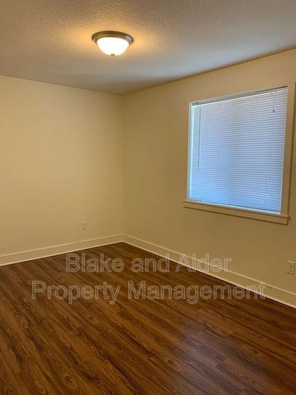 Building Photo - 8211 N Montana Ave