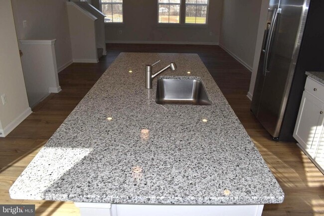 Building Photo - 216 Swan Fld Ave