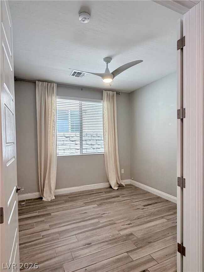 Building Photo - 67 Berneri Dr