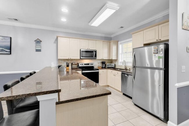 Building Photo - 4879 Luster Leaf Cir