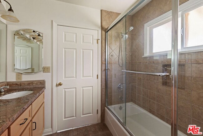 Building Photo - 1700 Morada Pl
