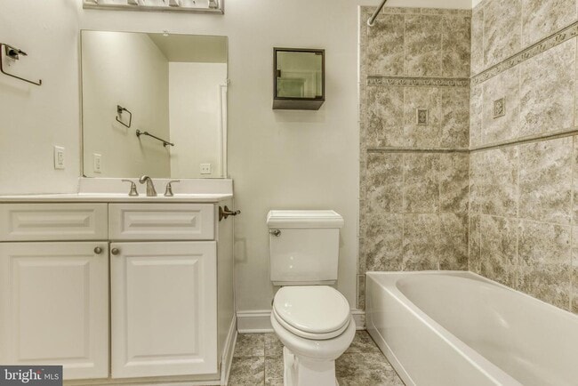 Building Photo - 1320 Race St