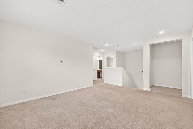 Building Photo - 21454 Piralta Ridge Ln