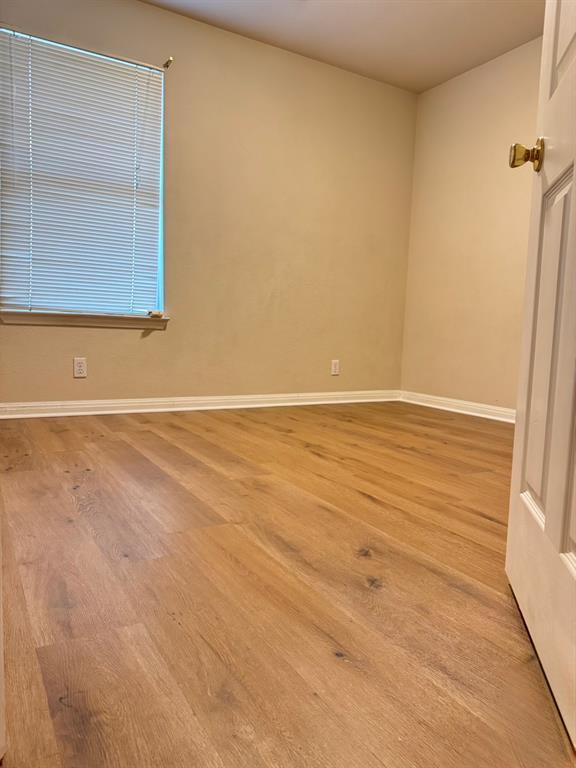 Building Photo - 600 Kawnee Dr