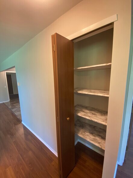 Ample Storage Options - 1875 Michigan Ave