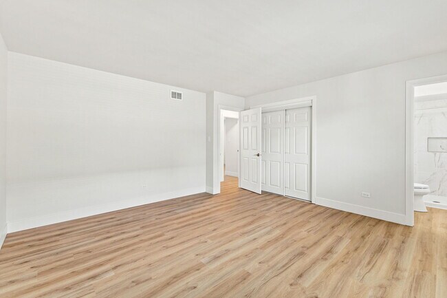 Building Photo - 9300 Major Ave