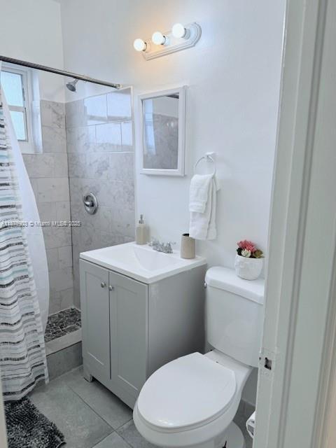 Building Photo - 7610 Dickens Ave