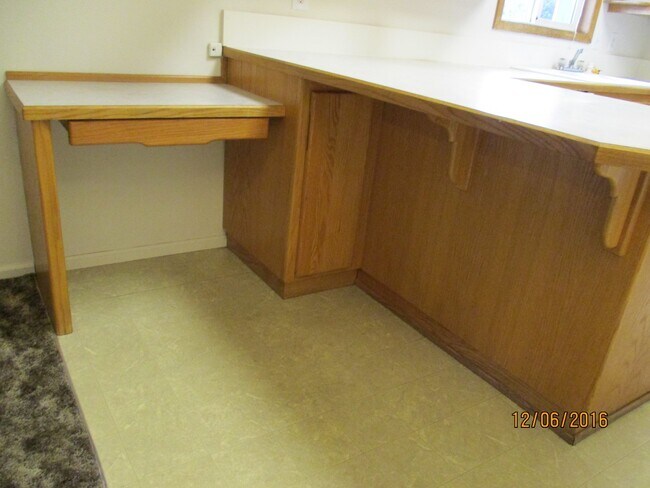 Building Photo - 3 Bed 2 Bath House