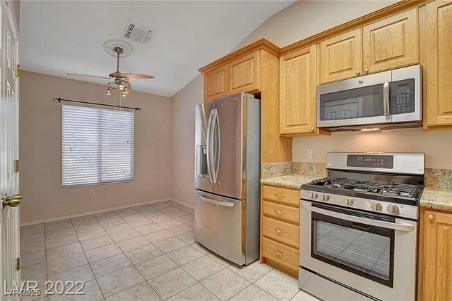 Building Photo - 2079 Poppywood Ave