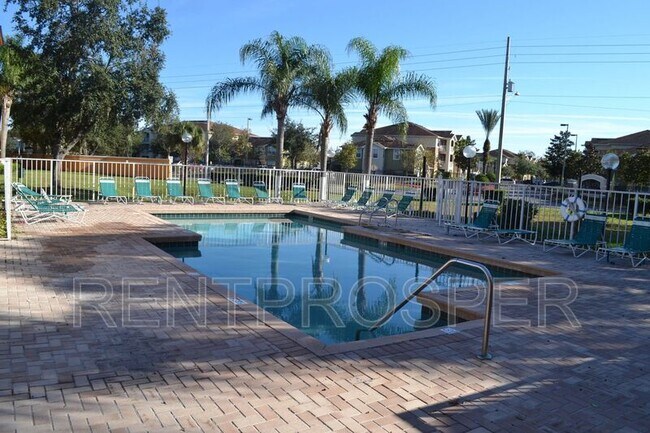 Building Photo - 4532 Commander Dr