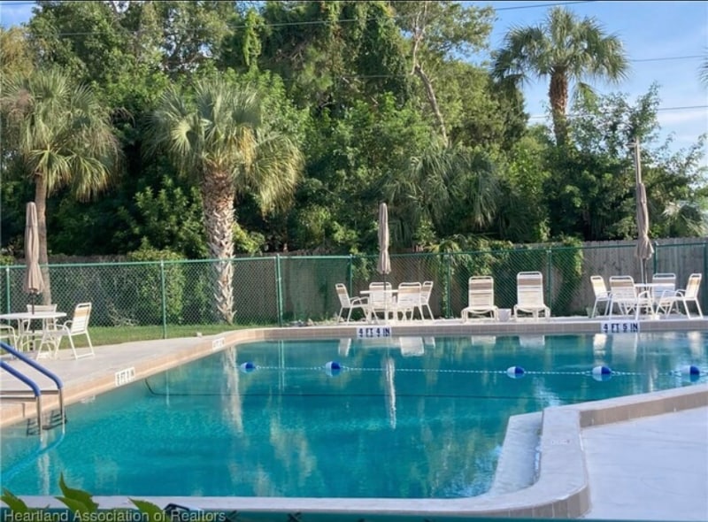 Building Photo - 60 60th St W