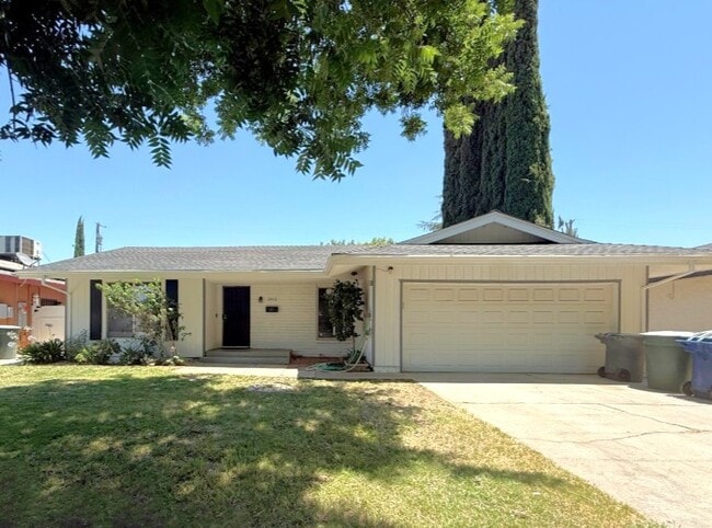 Primary Photo - 2972 Bedford Dr