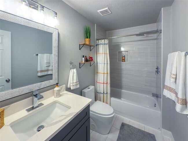 Building Photo - 2516 Spring Landing Dr