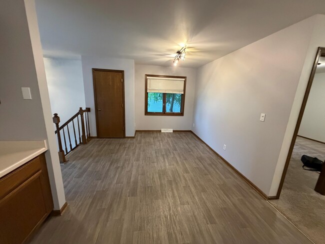 Building Photo - 2568 Pebble Valley Rd