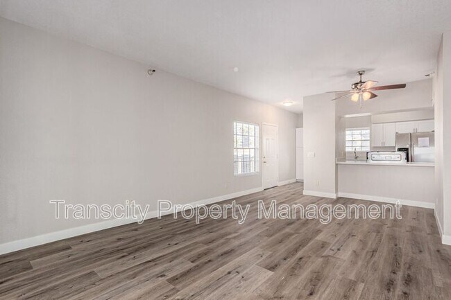 Building Photo - 8020 E Thomas Rd