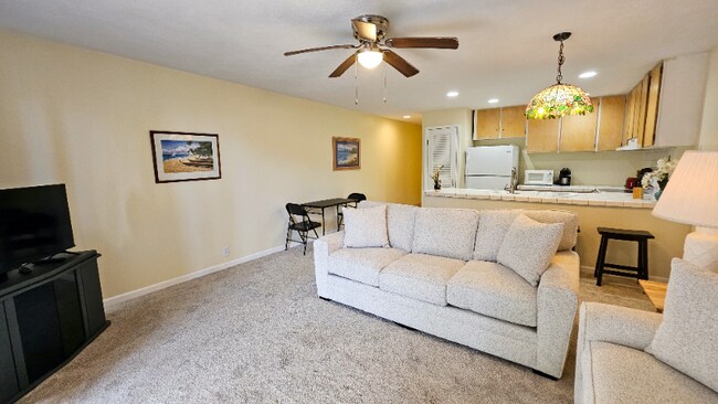 Building Photo - 75-6002-6002 Ali‘i Dr