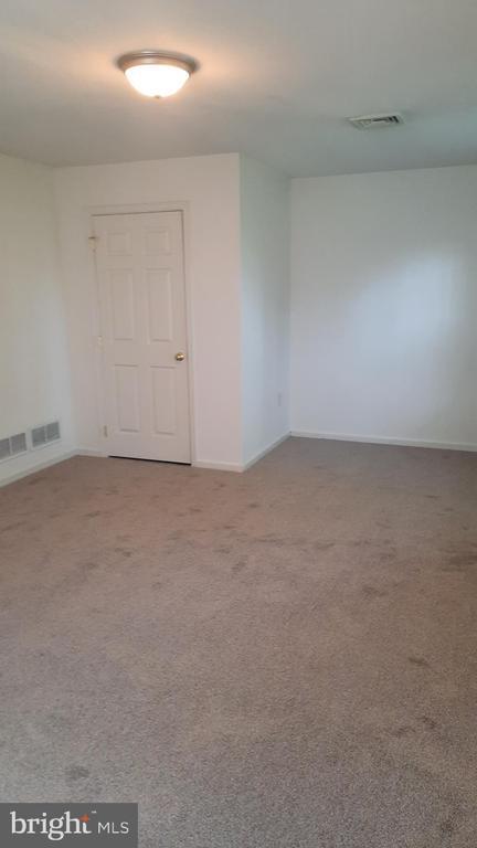 Building Photo - 325 Antilles Court