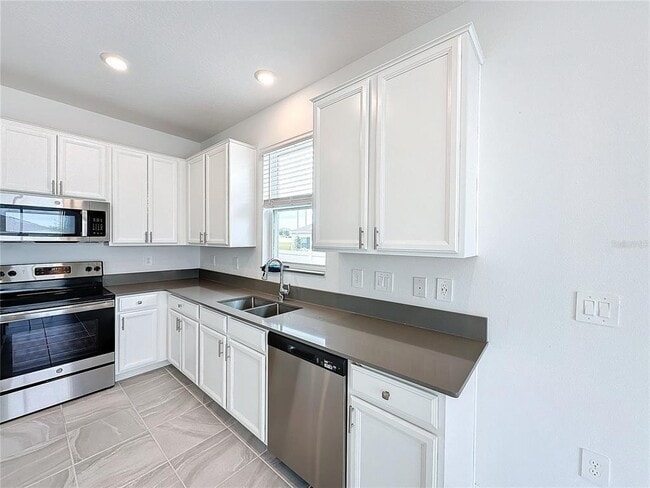 Building Photo - 1162 Pomelo St